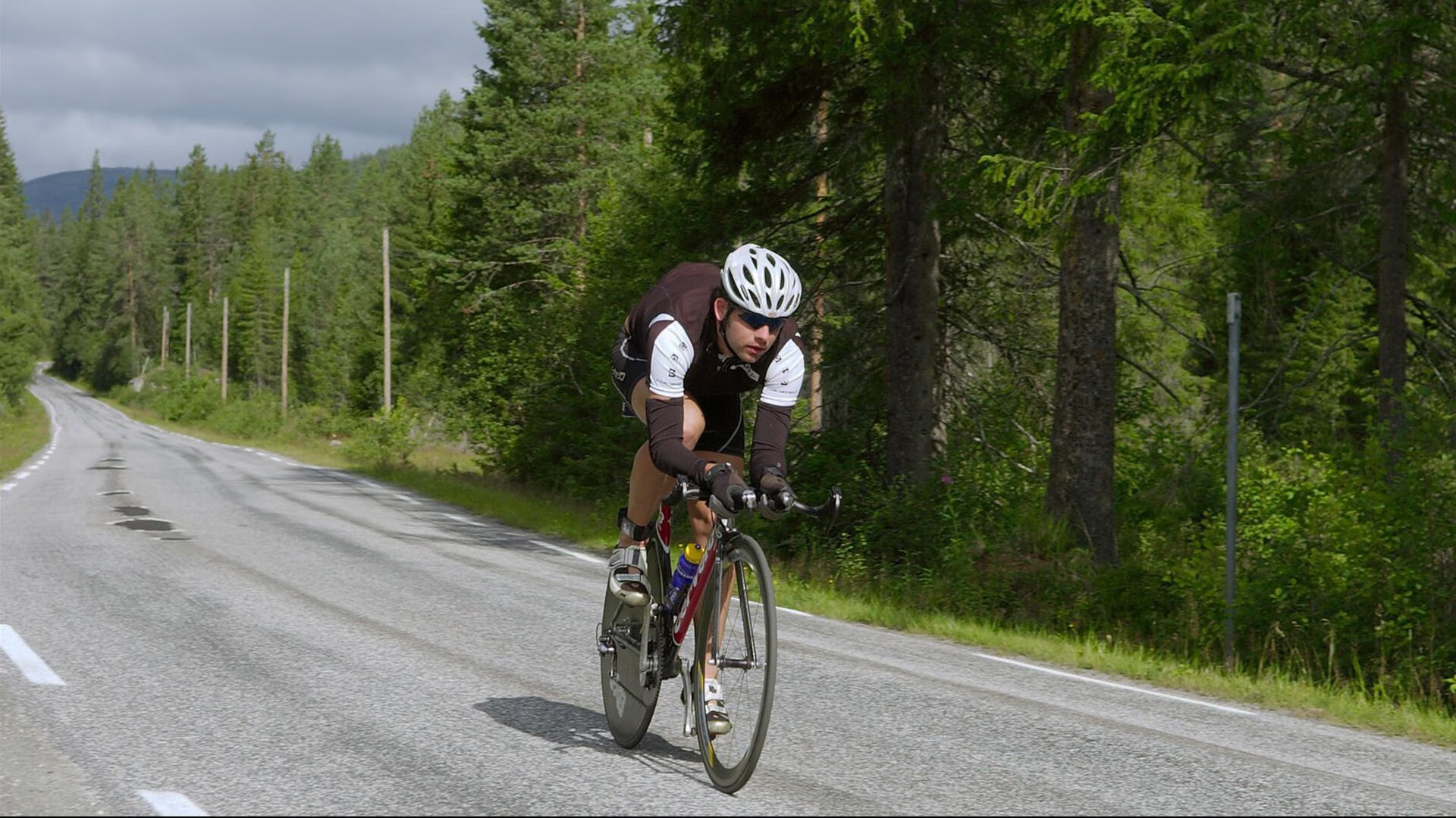 C罗客战巴萨破纪录，绝代双骄欧冠再掀狂澜